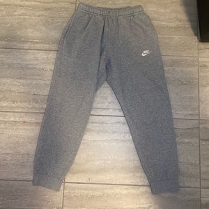 Mens fleece jogger. Nike. Size small. Used. Very good condition.